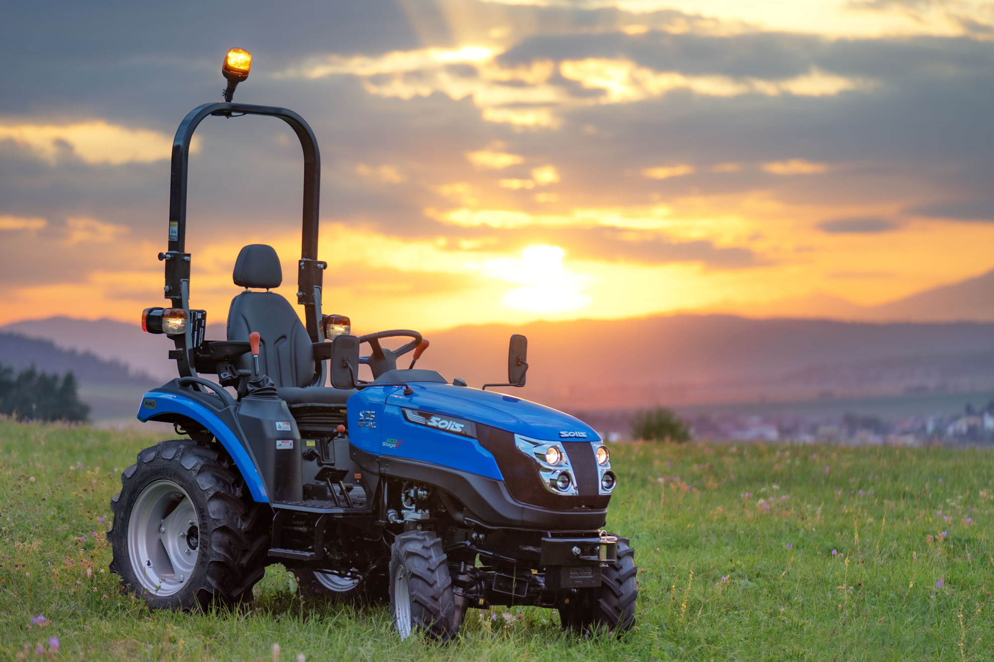 traktor-solis-26-zapad-slnka